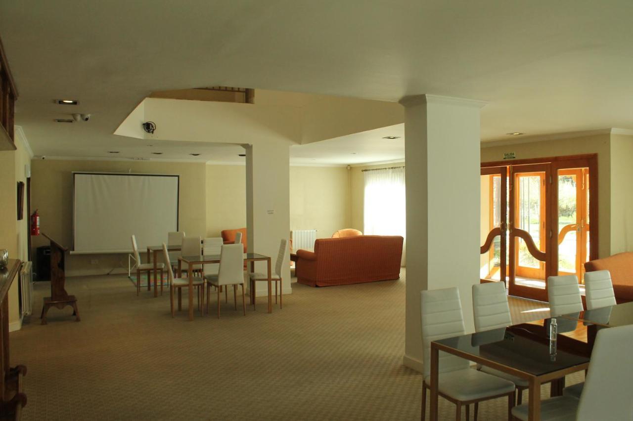 349 Suites El Calafate Exteriör bild